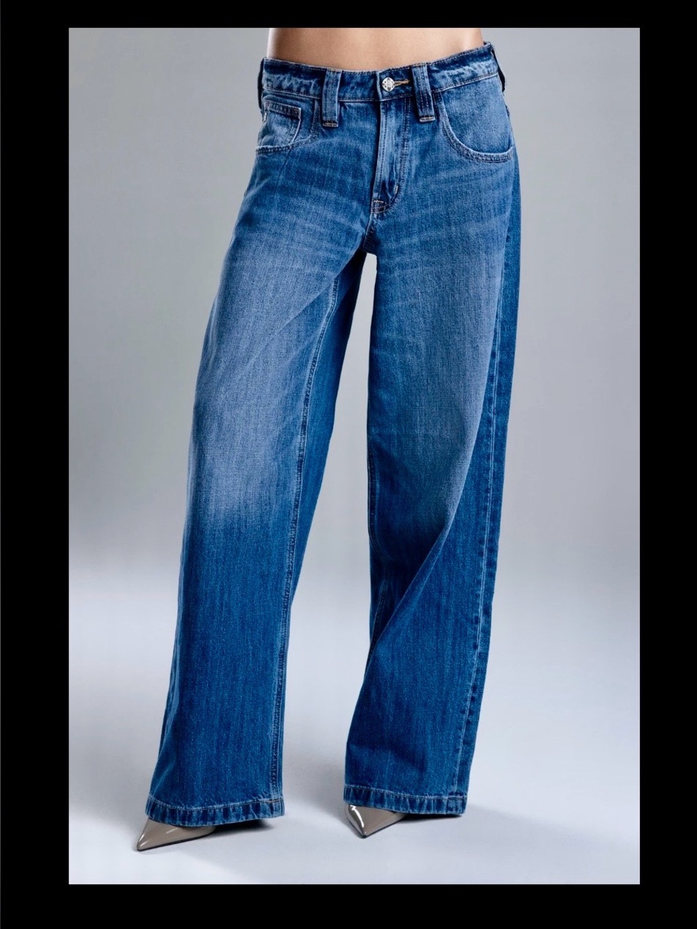 Miss Me Layken Women's Super Baggy Wide Jeans. Size 29/30.